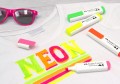 TextileMarker_Neon_Tshirt_Quer_DU_Tageslicht_High Res_66575.jpg