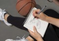 FC_MAM_GripIII_Basketball_Quer_A4_Stift_Grau_DU134789 Grip 1347 stone grey sneak_High Res_75223.jpg